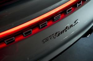 Porsche 911 Turbo S 2020 года  (UK)